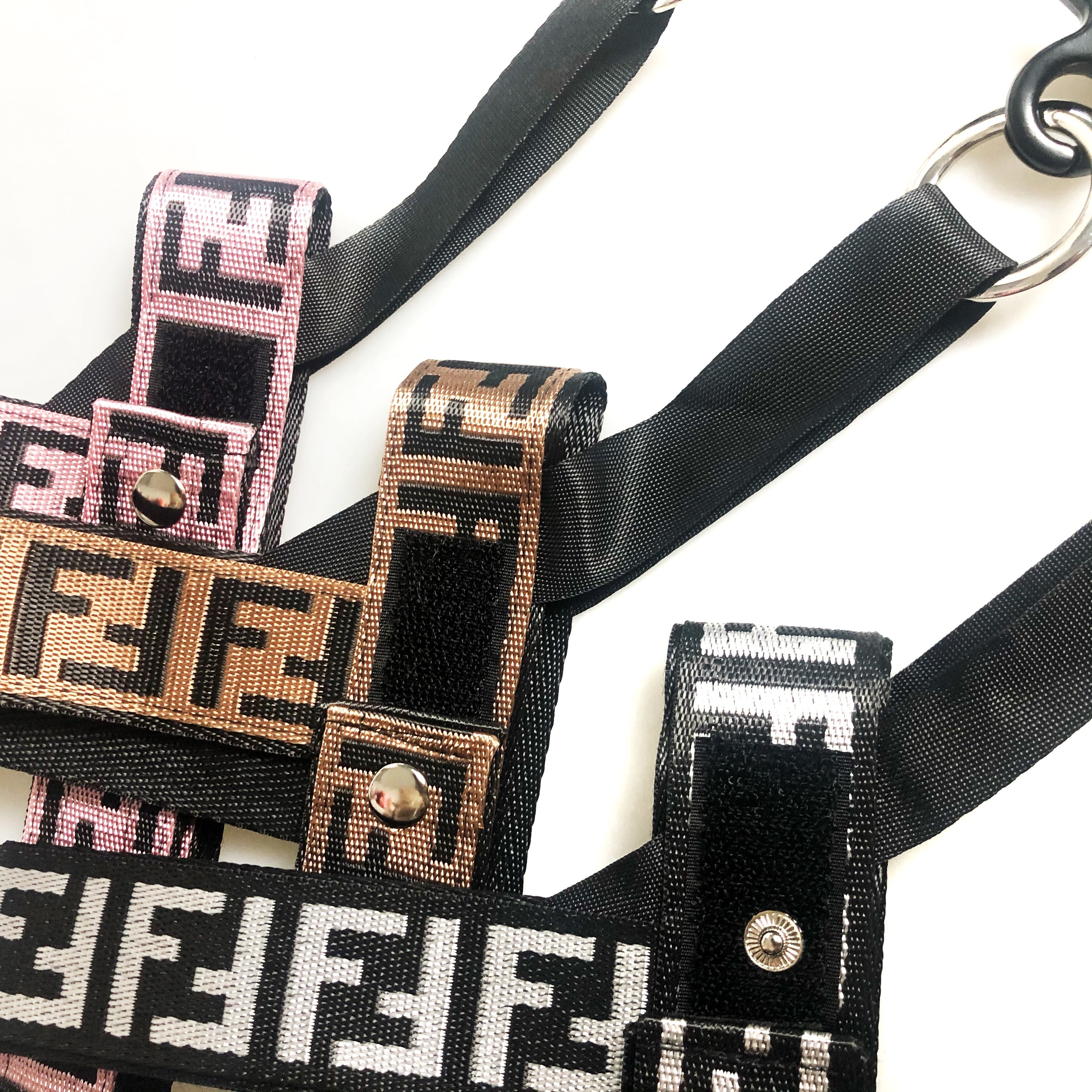 Peitoral Fendi Colors