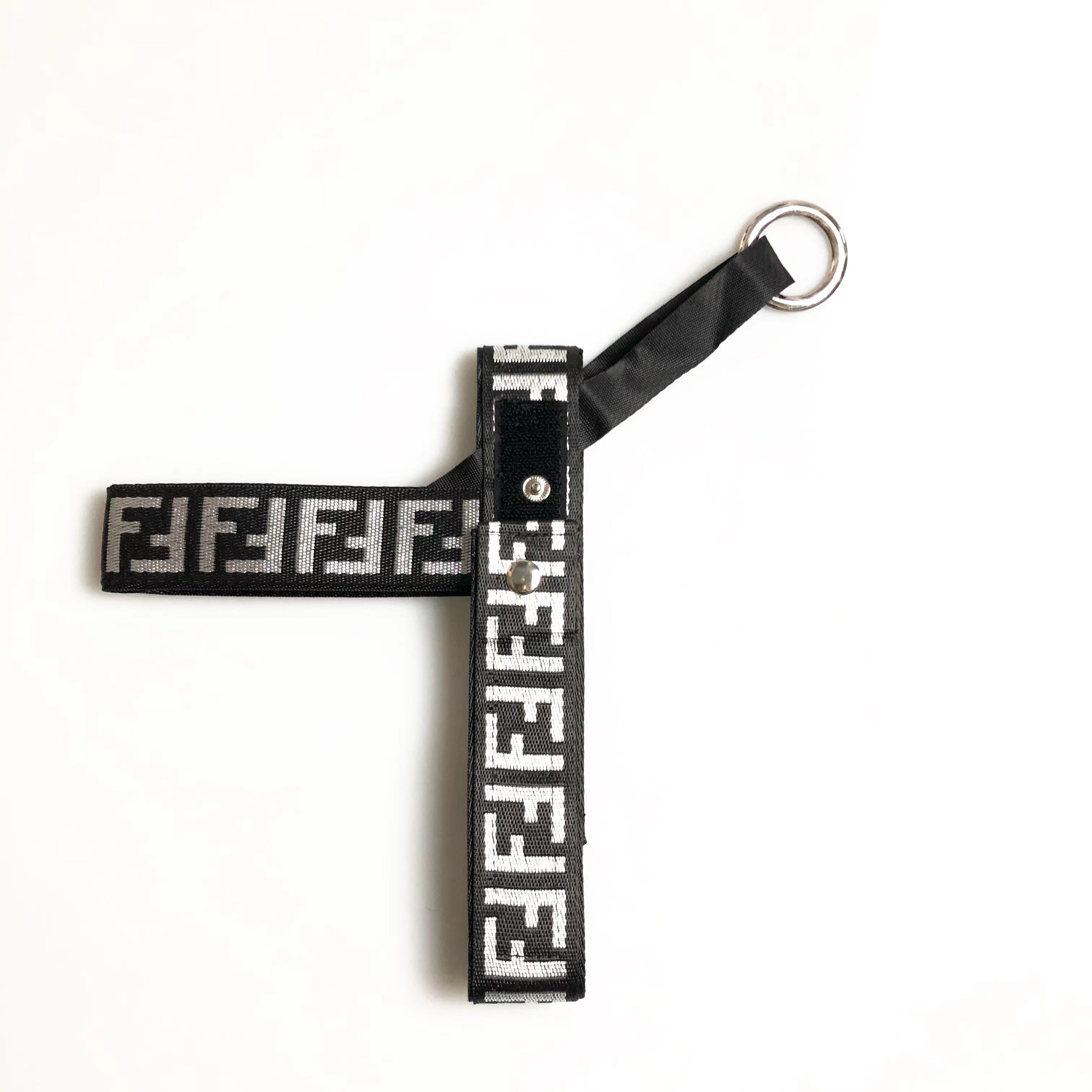 Peitoral Fendi Colors